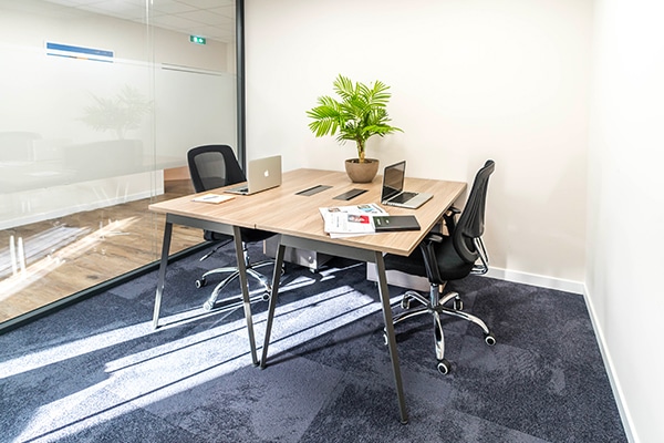 Sundesk - Location bureaux équipées à Sophia Antipolis