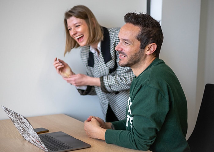 Sundesk - Bureau privé Emerald Square Sundesk - Bureau privé Emerald Square