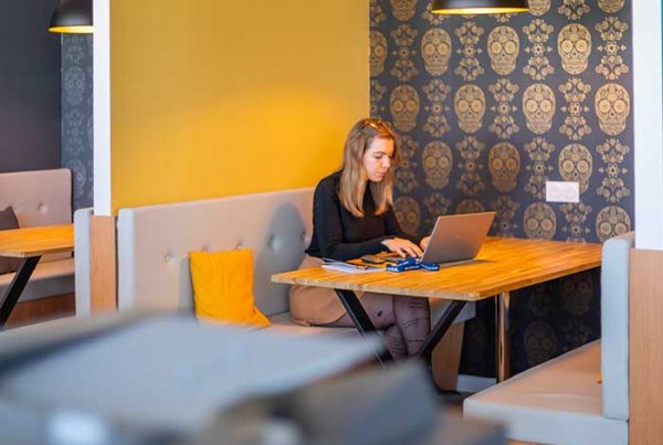 Les avantages du coworking pour les entrepreneurs et les freelances