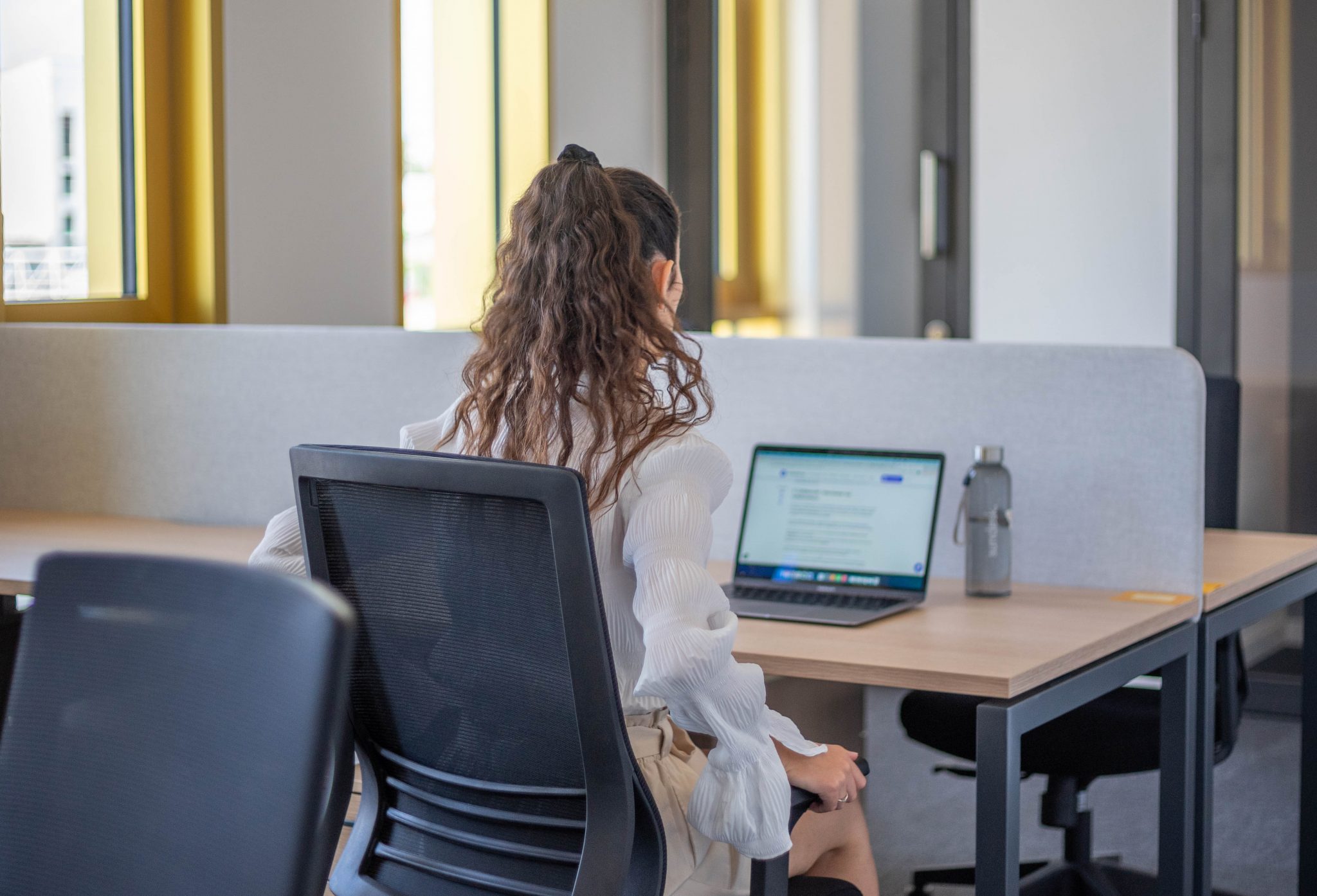 Top 5 des avantages de travailler dans un Open Space à Nice