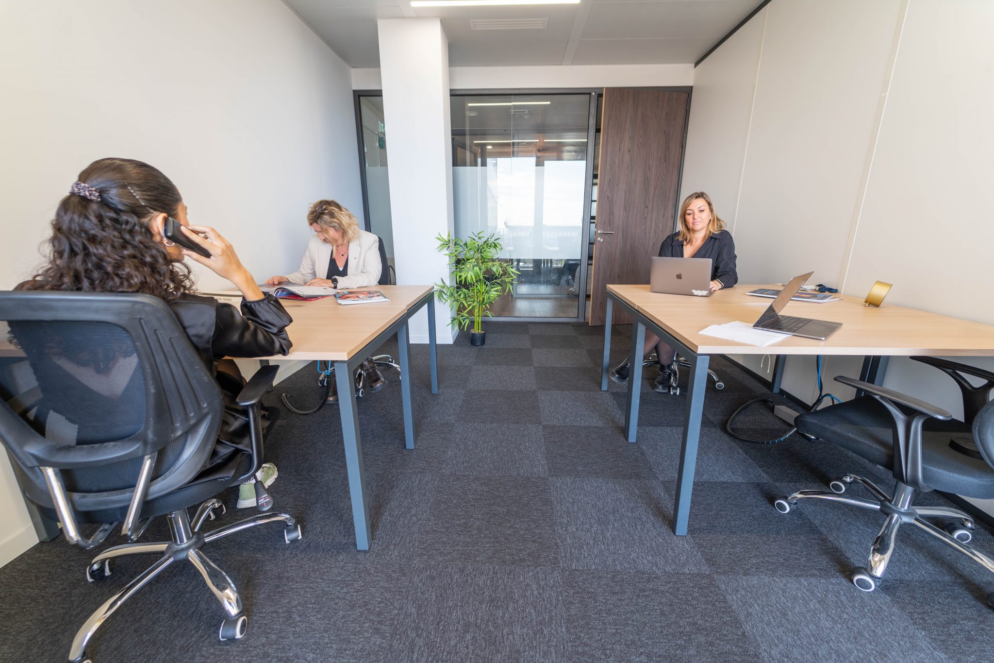 Créer son entreprise à Nice : Pourquoi Sundesk Grand Arénas est votre meilleur point de départ ?